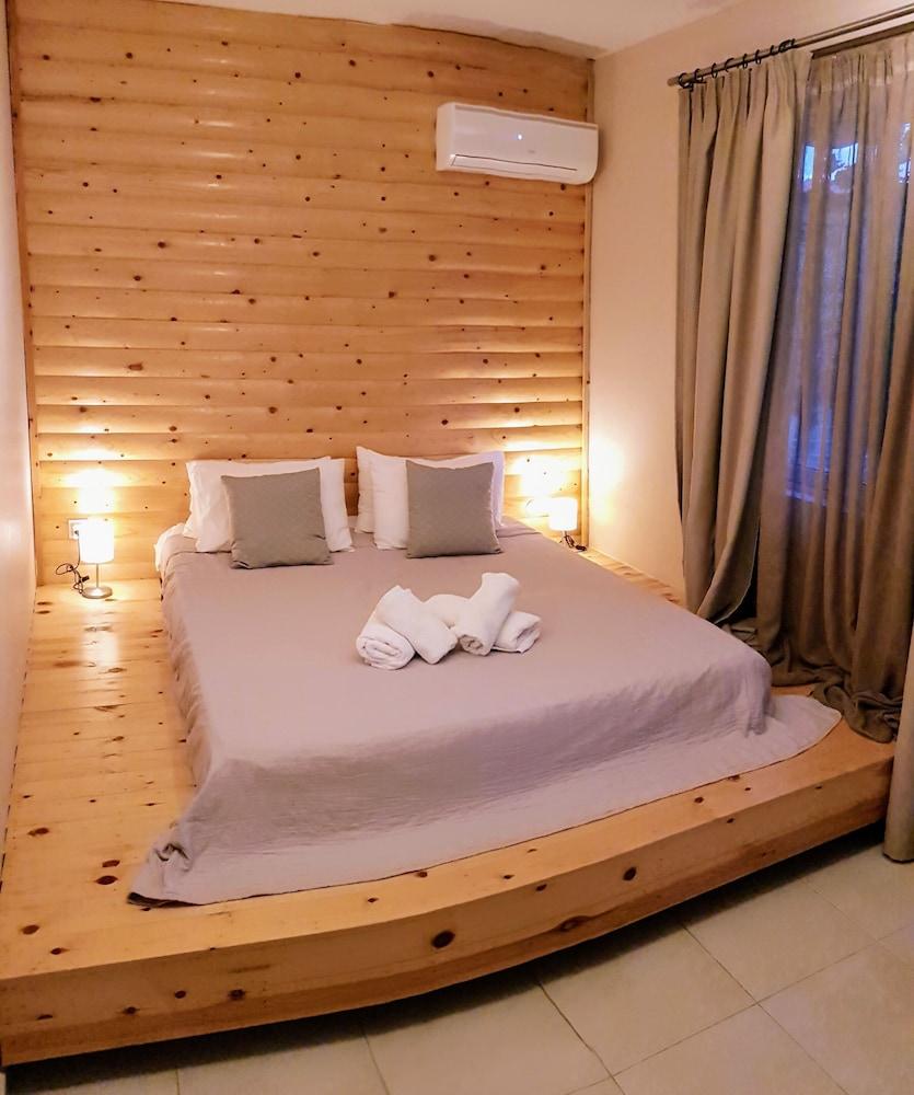 Anemos Hotel Polychrono Ngoại thất bức ảnh